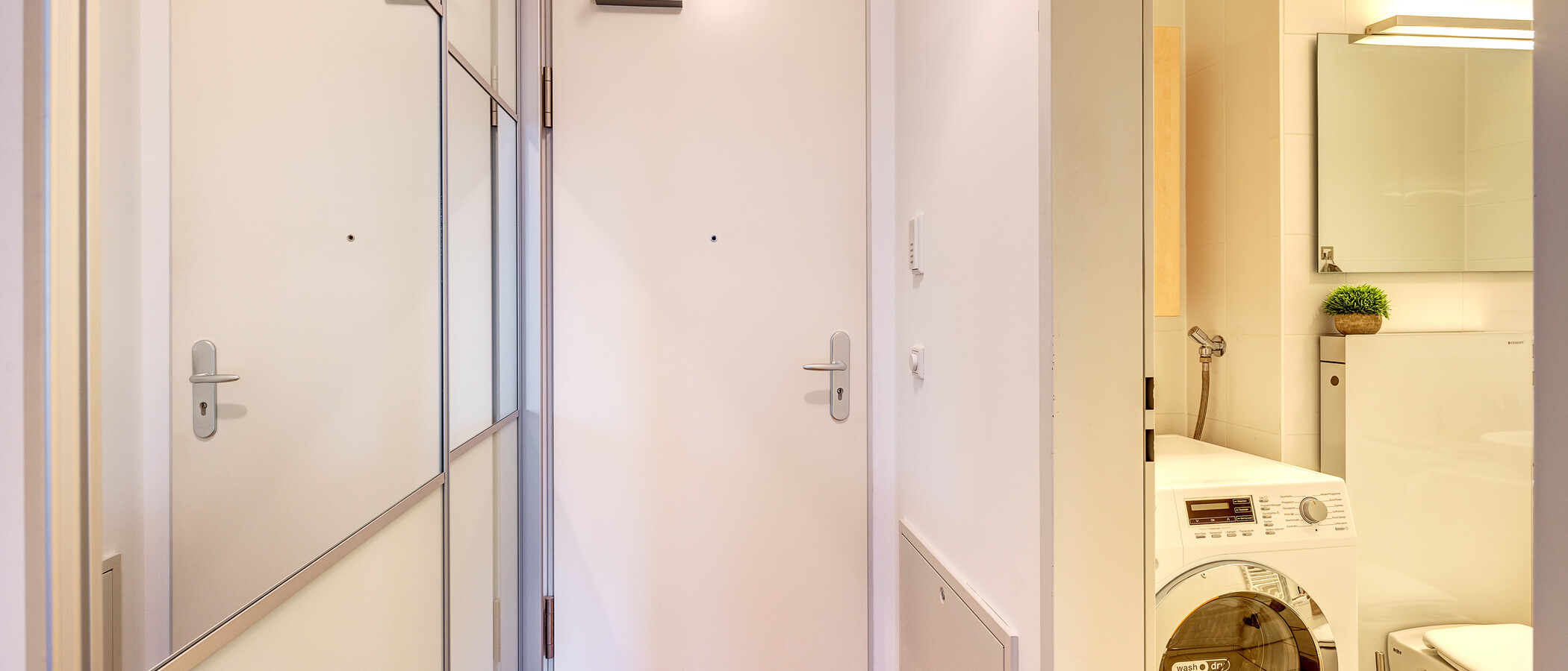マンション München Schwabing-West 02 玄関入り口 13262