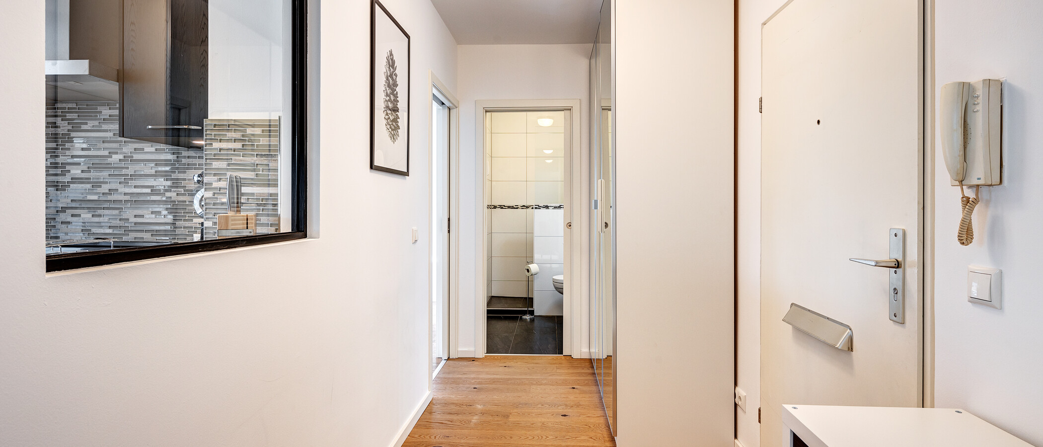 マンション München Solln 01 玄関入り口 13291