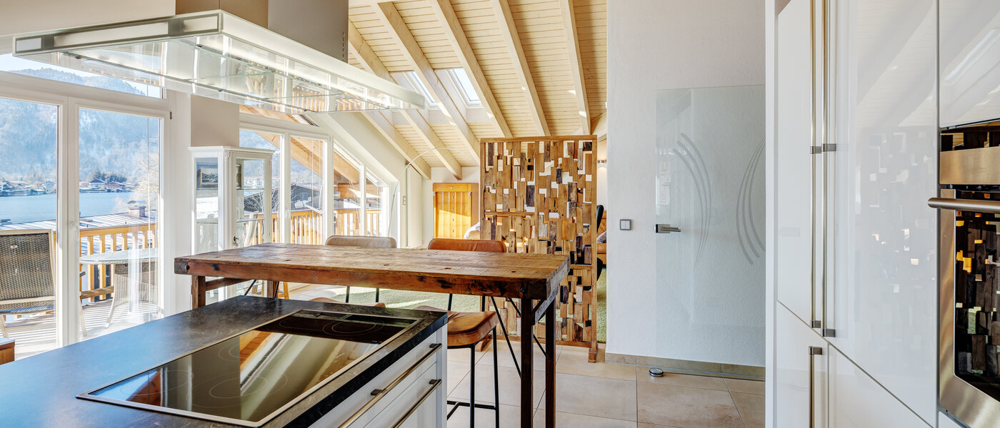 アティック・フラット（屋根裏） Tegernsee 04 キッチン 13299