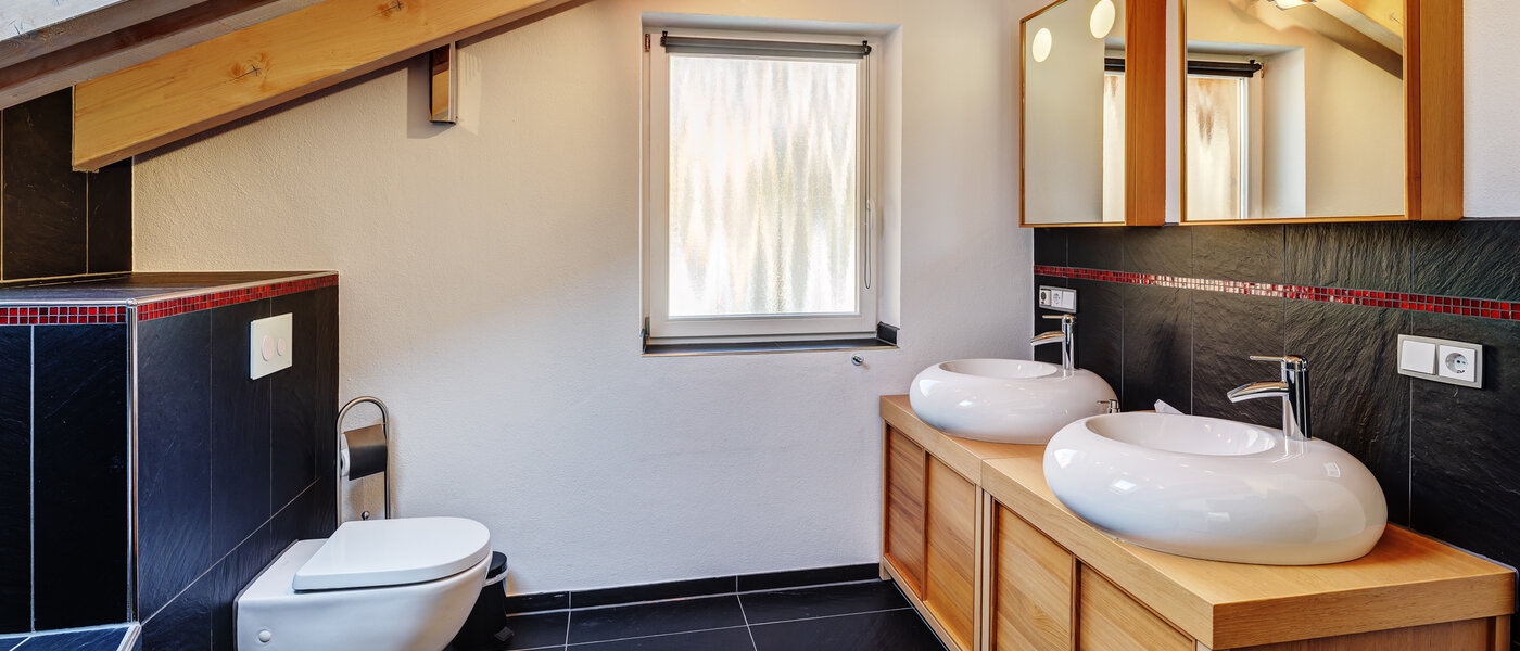 アティック・フラット（屋根裏） Tegernsee 03 浴室 13299