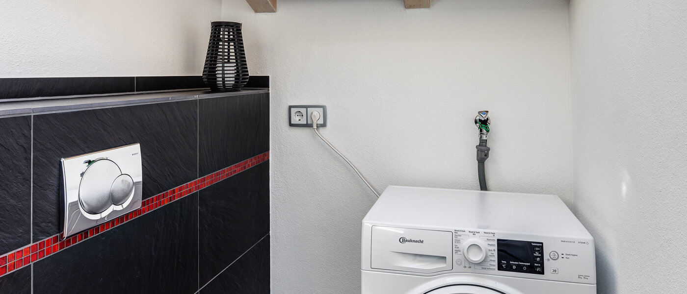 アティック・フラット（屋根裏） Tegernsee 03 ゲスト用 WC 13299