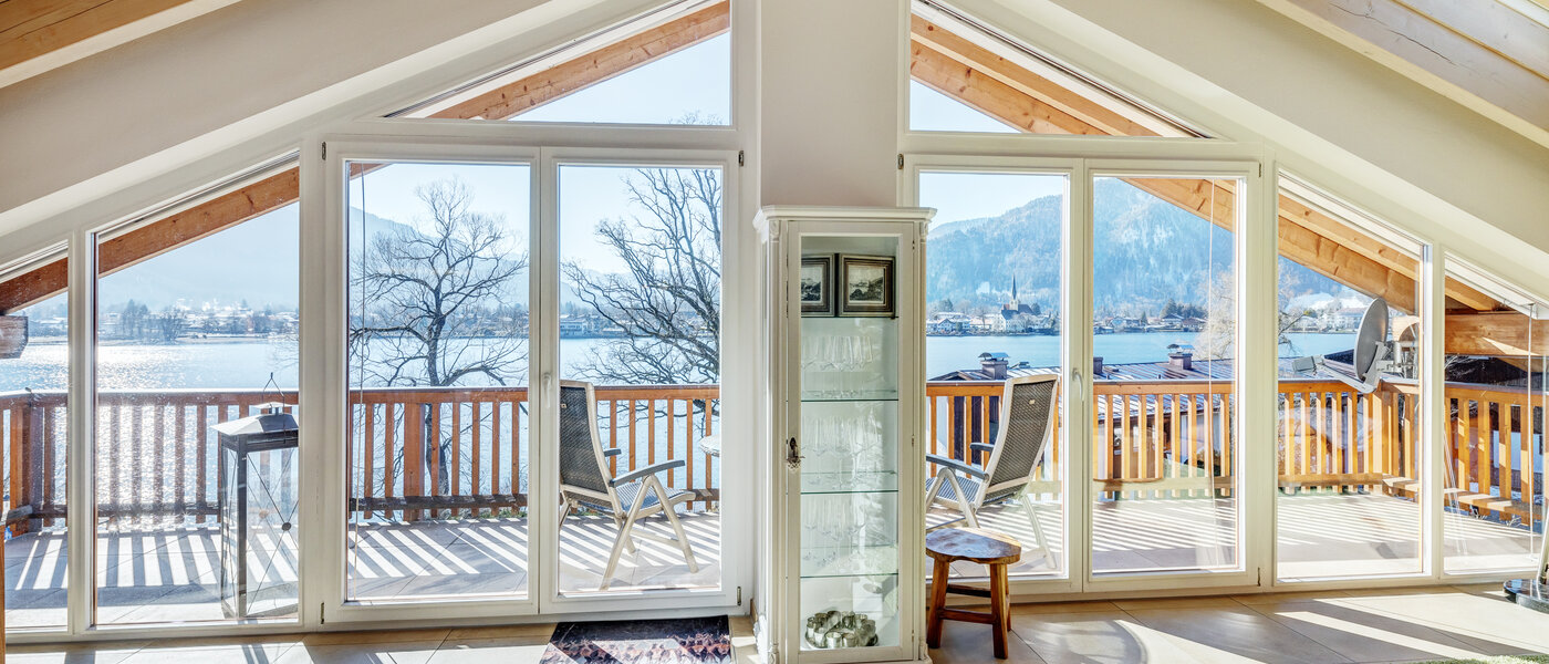 アティック・フラット（屋根裏） Tegernsee 03 リビングエリア 13299