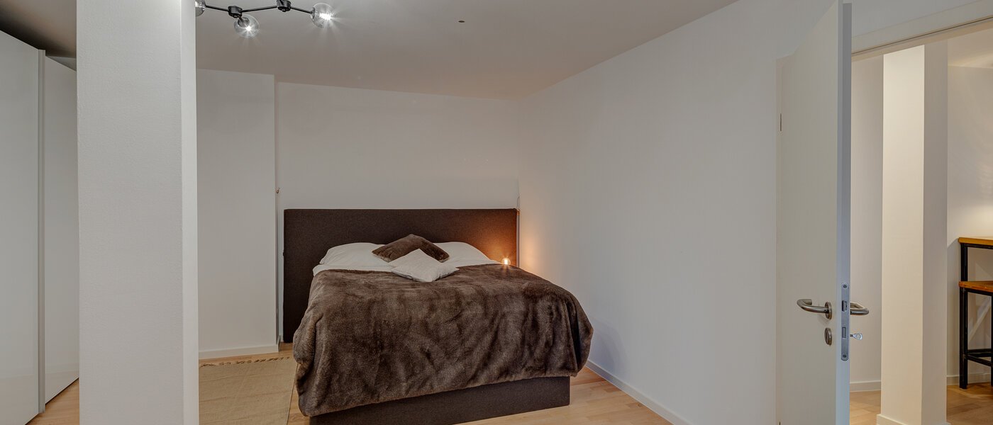 複層－回廊住宅 München Maxvorstadt 01 1. 寝室 13317