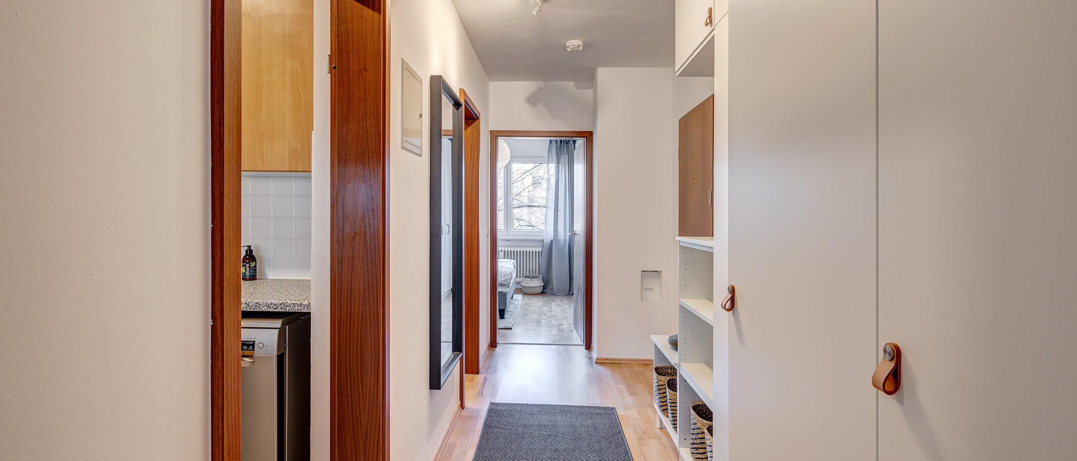 マンション München Neuhausen 01 玄関入り口 13344
