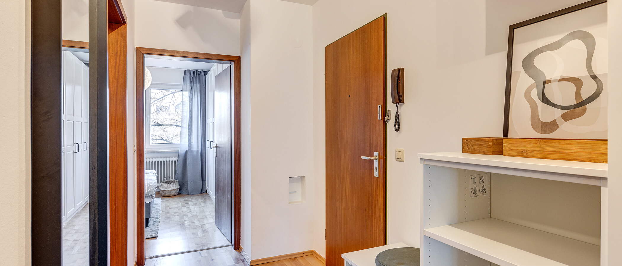 マンション München Neuhausen 02 玄関入り口 13344