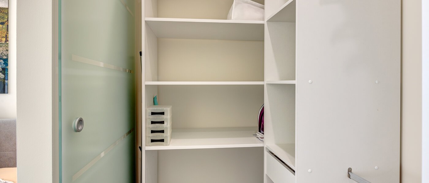 マンション München Milbertshofen 02 ウォークイン・カップボード 13348