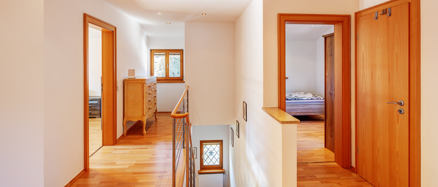 一戸建て Rottach-Egern 01 玄関入り口 13349