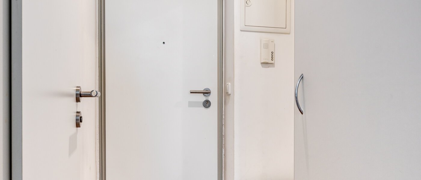 マンション München Milbertshofen 01 玄関入り口 13431