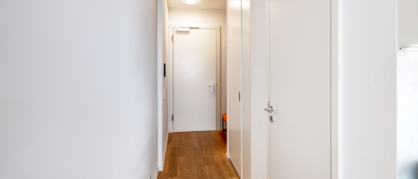 マンション München Nymphenburg 02 玄関入り口 13432