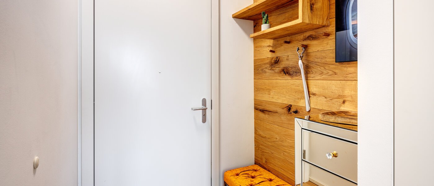 マンション München Nymphenburg 03 玄関入り口 13432