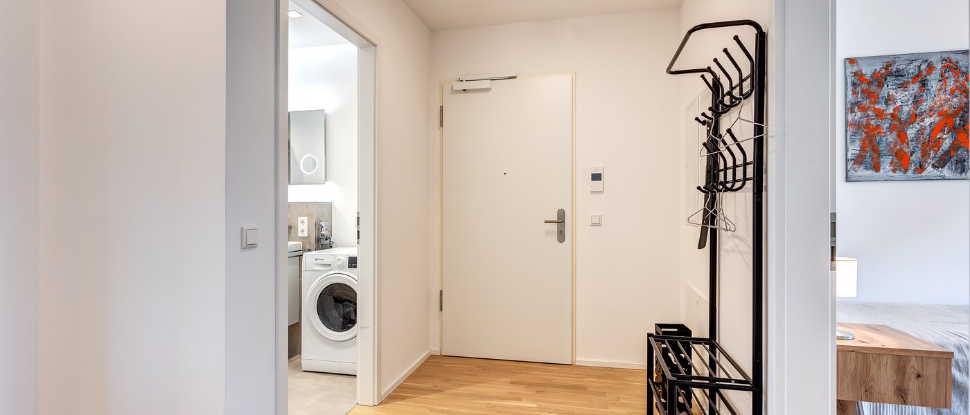 マンション München Moosach 03 玄関入り口 13450