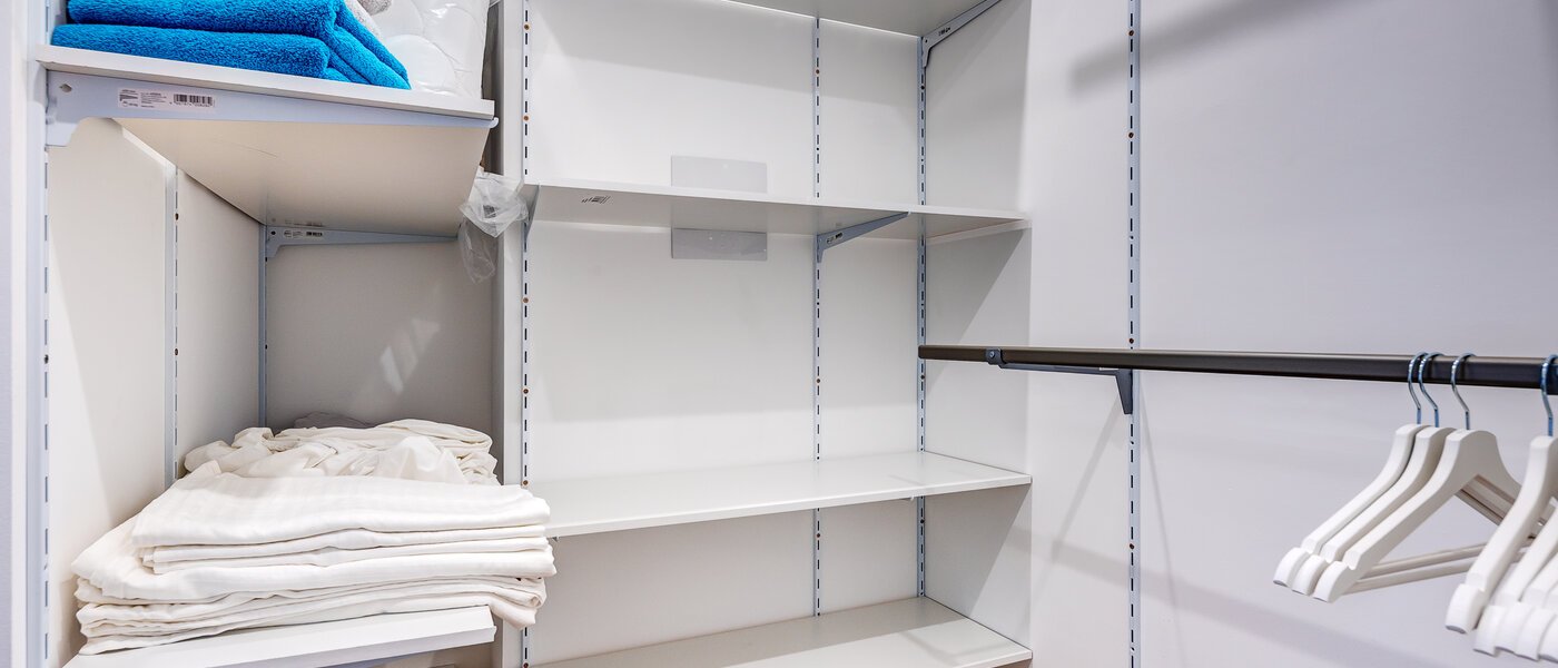 マンション München Moosach 02 ウォークイン・カップボード 13450