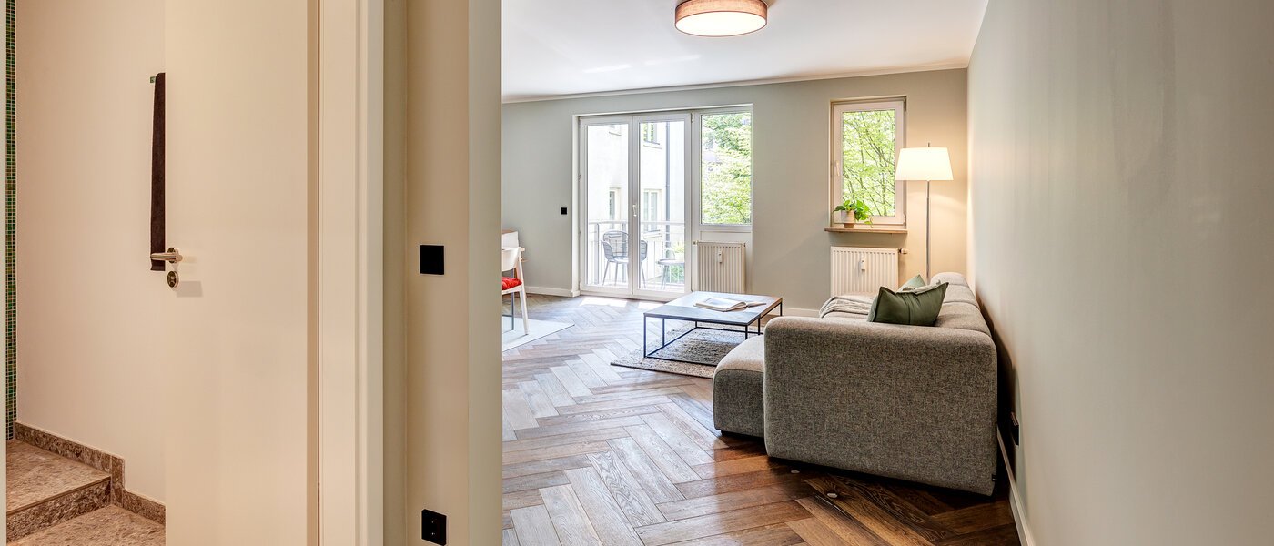 マンション München Ramersdorf 04 玄関入り口 13451