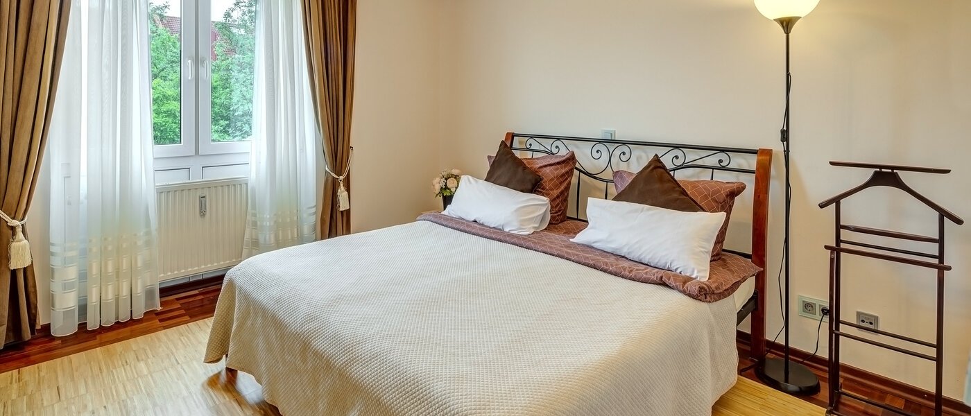 マンション Poing 01 1. 寝室 13482