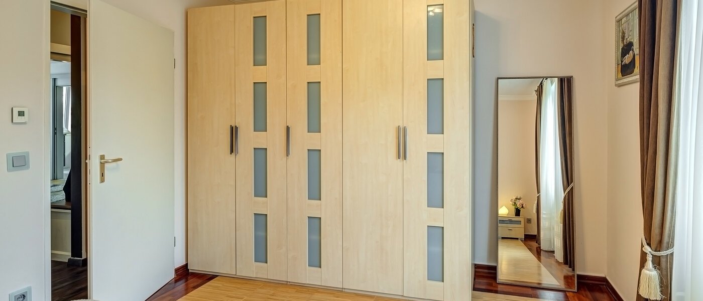 マンション Poing 03 1. 寝室 13482