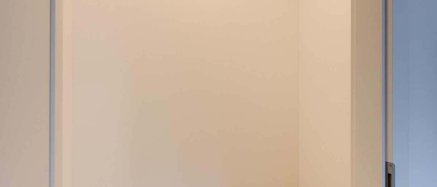 マンション Grasbrunn 01 玄関入り口 13494