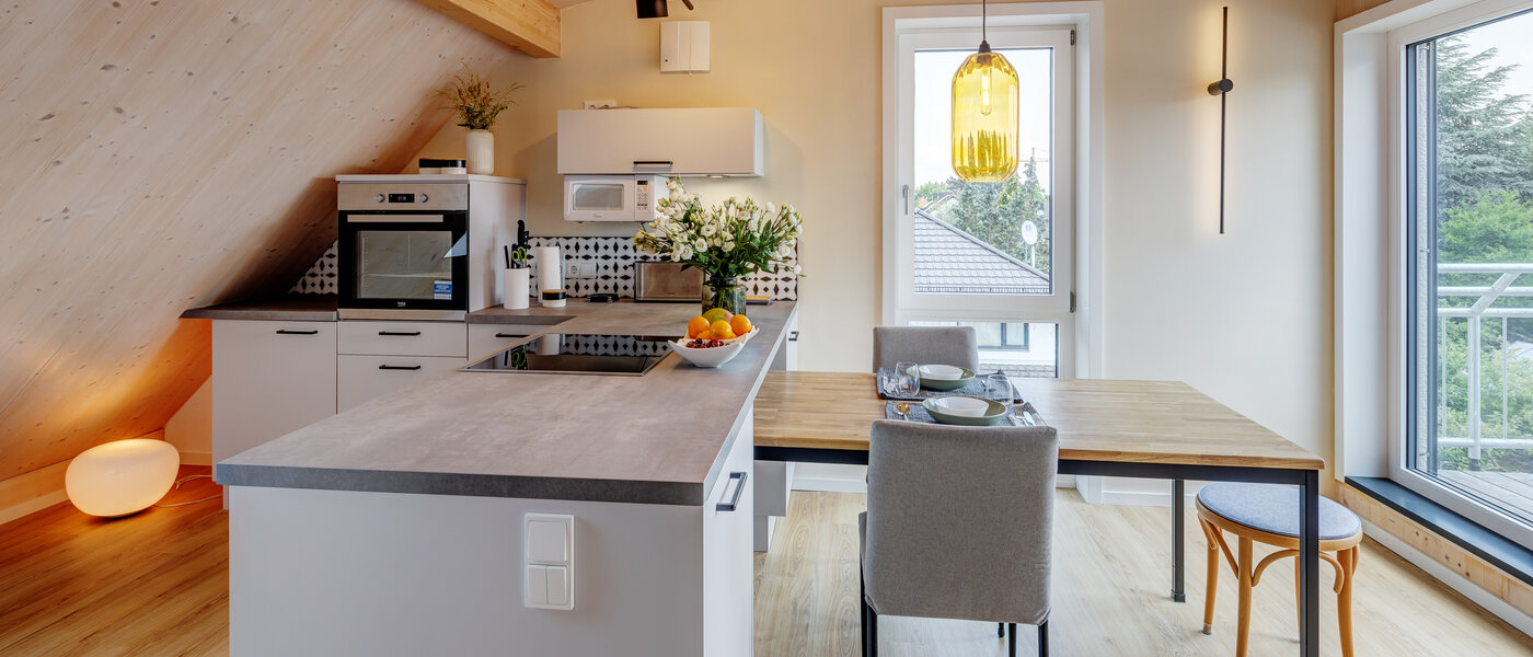 アティック・フラット（屋根裏） München Berg am Laim 01 キッチン 13504