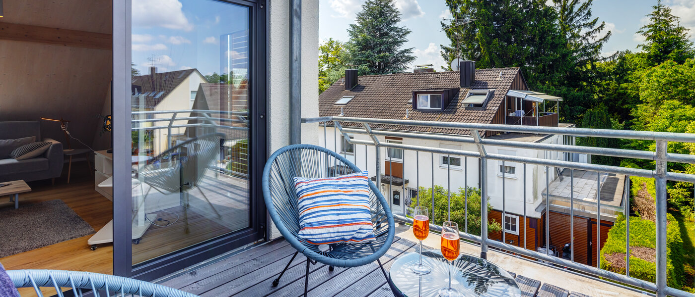 アティック・フラット（屋根裏） München Berg am Laim 01 1ルーフテラス 13504