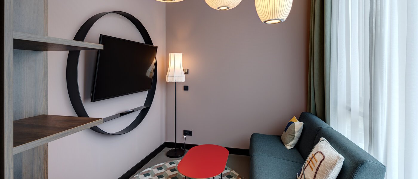 メゾネット・マンション（複数階にわたるマンション） München Neuperlach 02 リビングルーム 13534