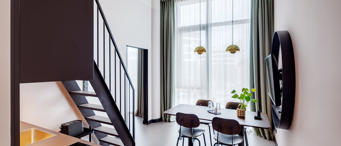 メゾネット・マンション（複数階にわたるマンション） München Neuperlach 02 ダイニングエリア 13534