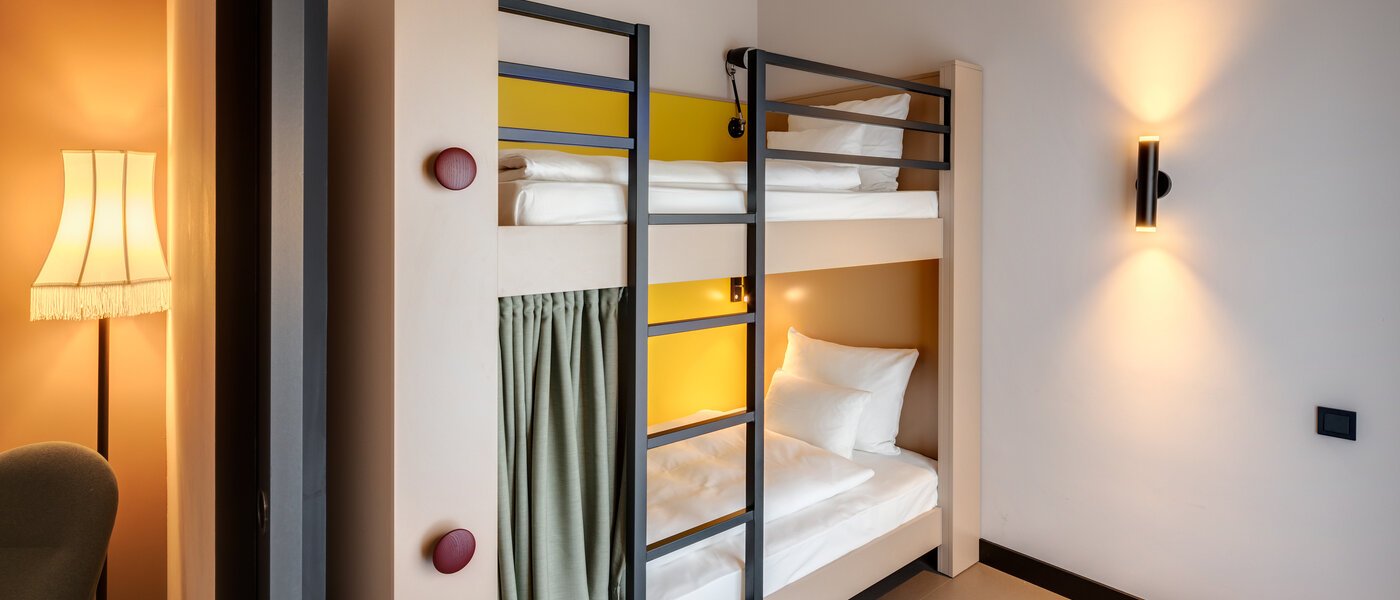 メゾネット・マンション（複数階にわたるマンション） München Neuperlach 01 2.　寝室 13536