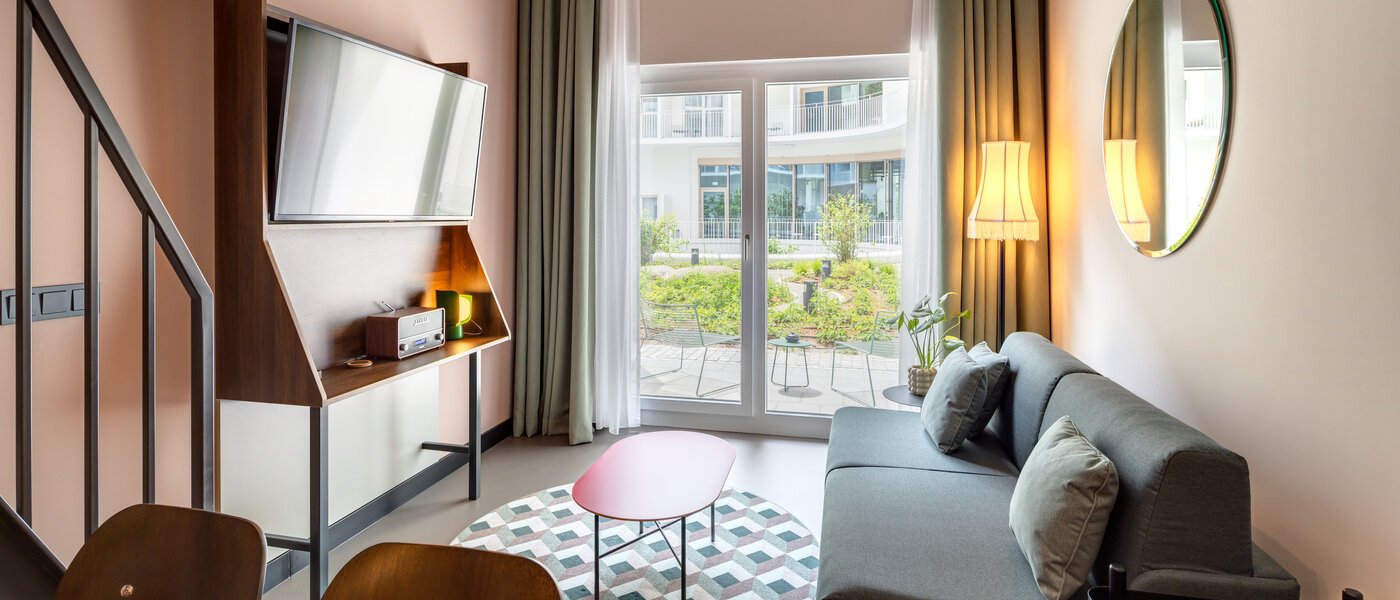 メゾネット・マンション（複数階にわたるマンション） München Neuperlach 03 リビングエリア 13537