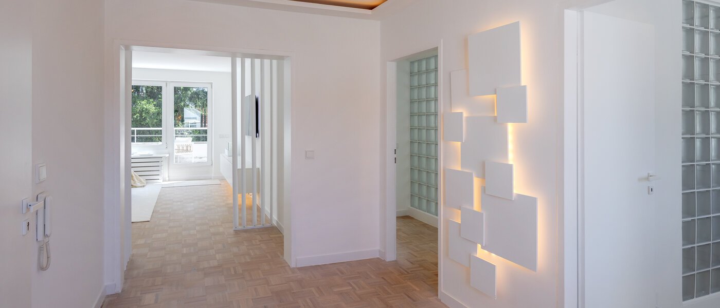 ペントハウス住宅 Unterhaching 03 玄関入り口 13549