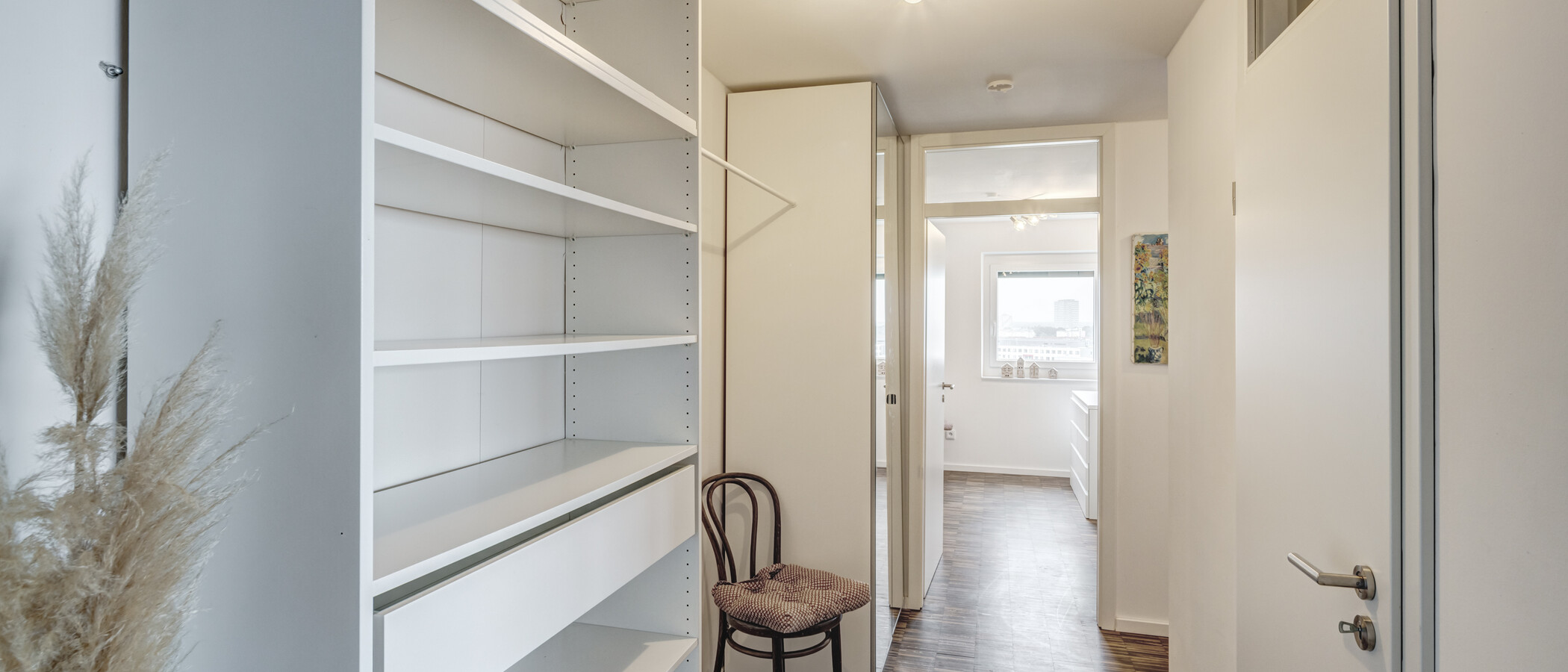 マンション München Obersendling 01 玄関入り口 13550