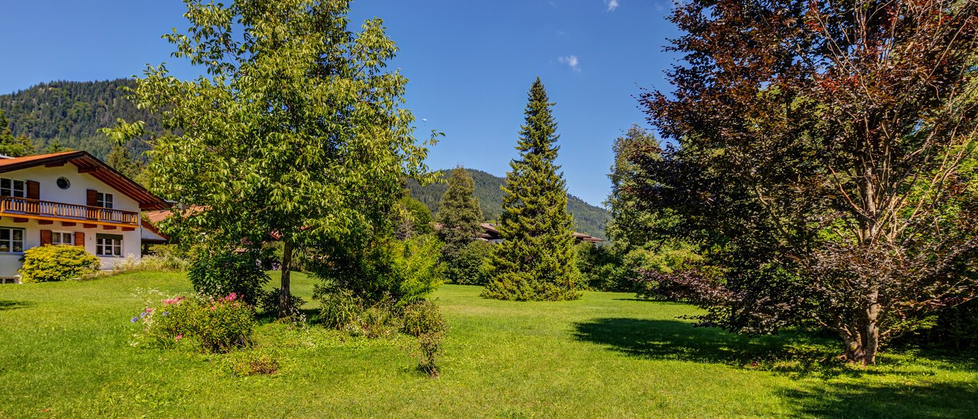 庭付き住宅 Schliersee 03 庭 13576