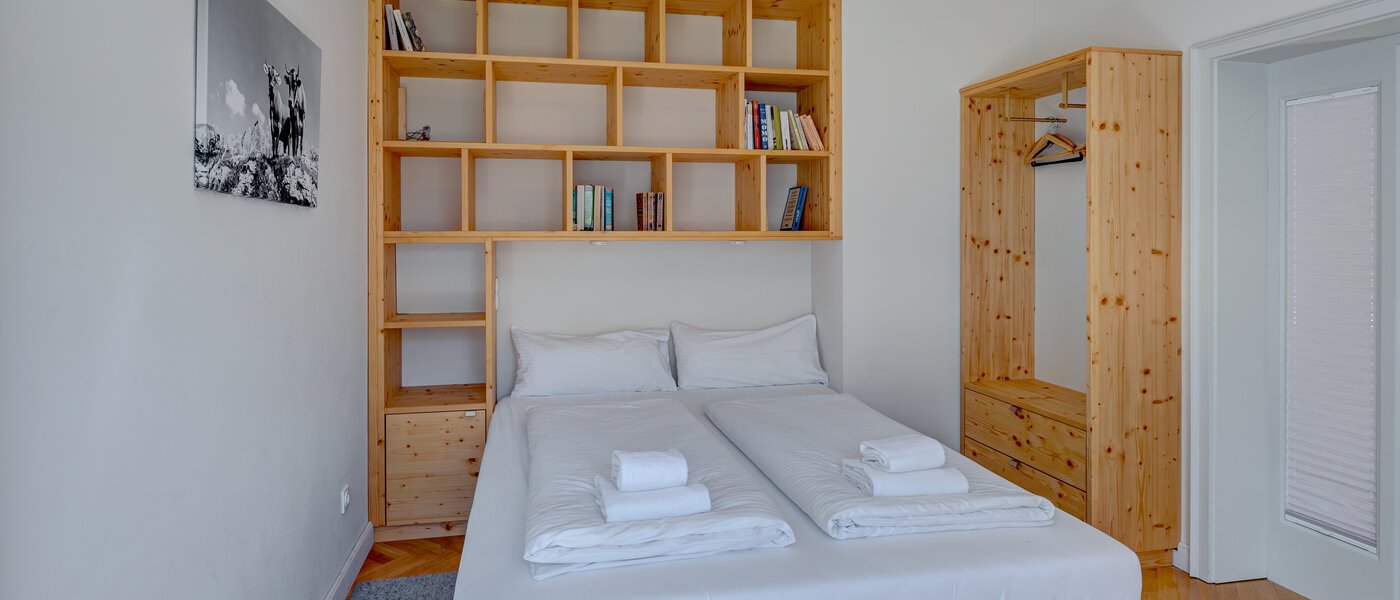 庭付き住宅 Schliersee 02 2.　寝室 13576