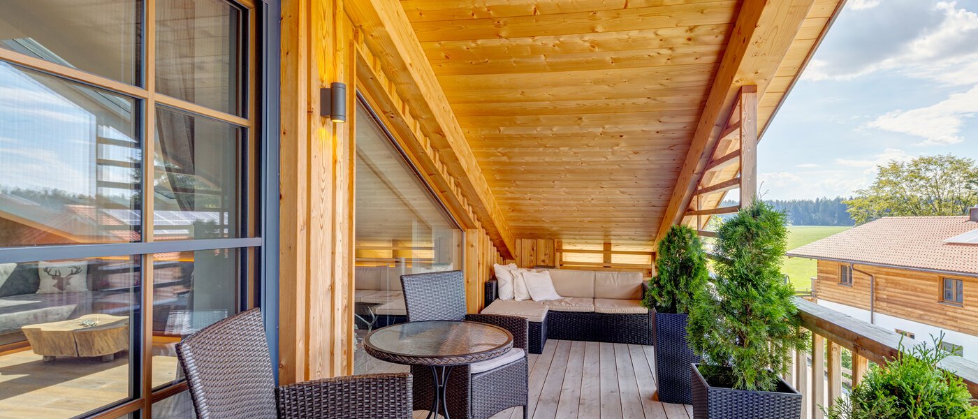 アティック・フラット（屋根裏） Holzkirchen 02 ベランダ 13582