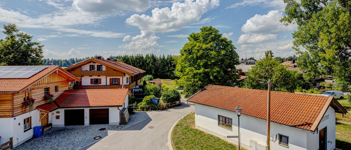 アティック・フラット（屋根裏） Holzkirchen 03 物件からの眺め 13582