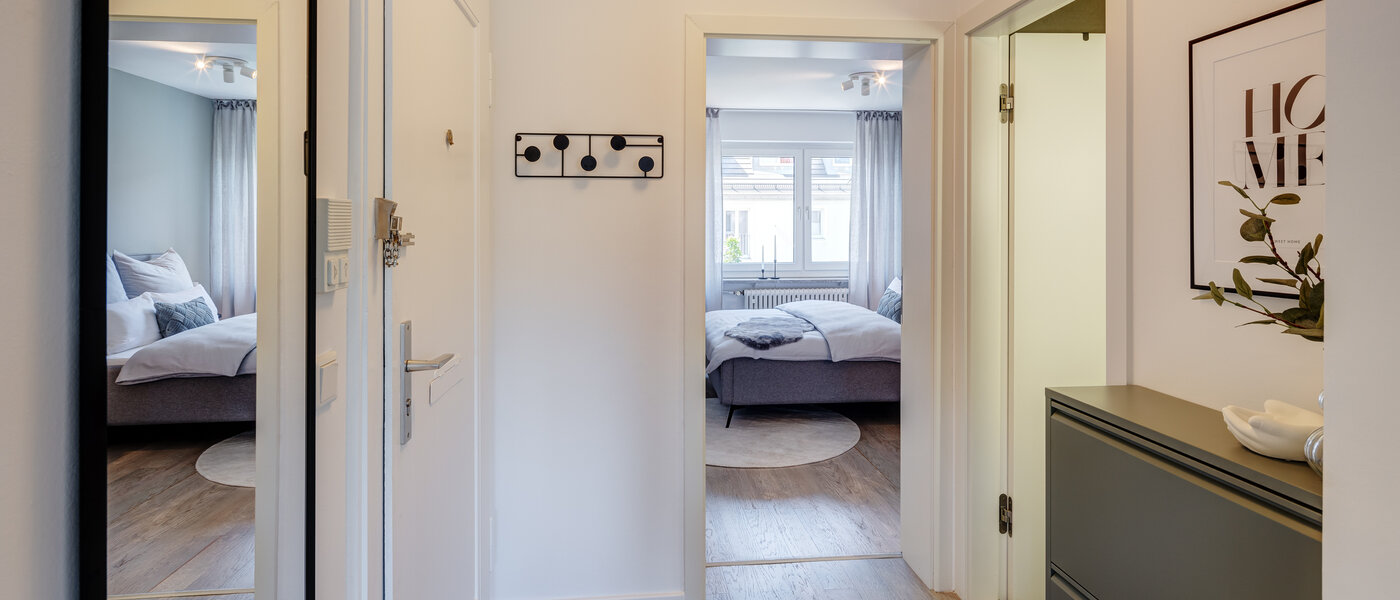 マンション München Bogenhausen 01 玄関入り口 13604