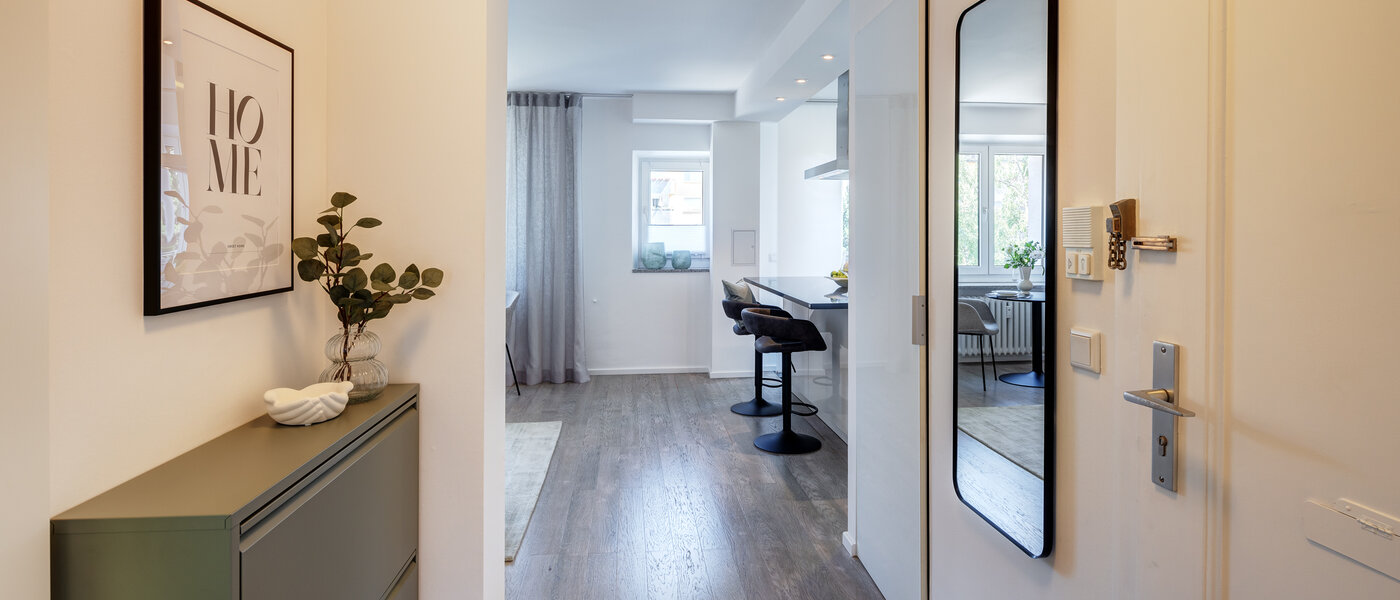 マンション München Bogenhausen 02 玄関入り口 13604