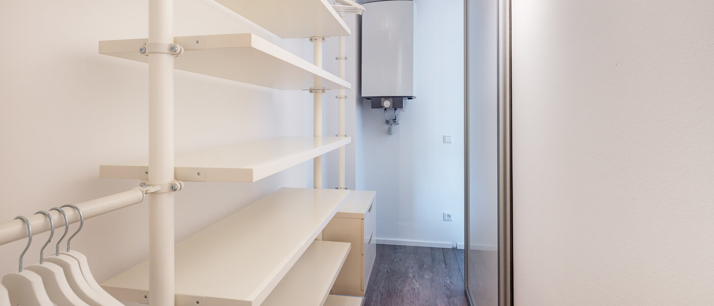 マンション München Bogenhausen 02 ウォークイン・カップボード 13604