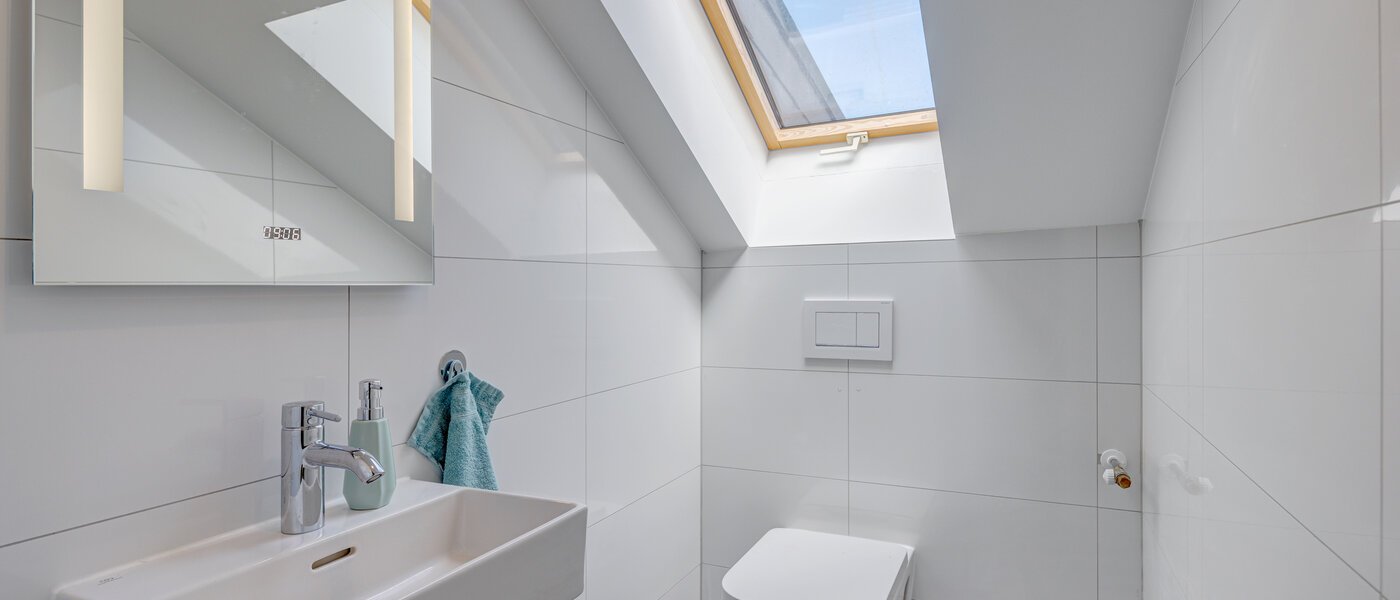 アティック・フラット（屋根裏） München Waldtrudering 01 WC 13621