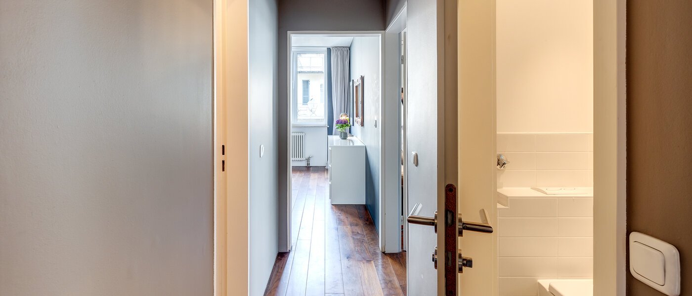 マンション München Altbogenhausen 04 玄関入り口 13633