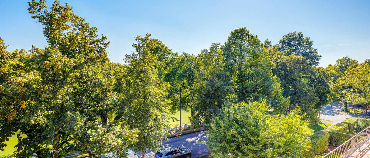 アティック・フラット（屋根裏） München Nymphenburg 03 物件からの眺め 13654