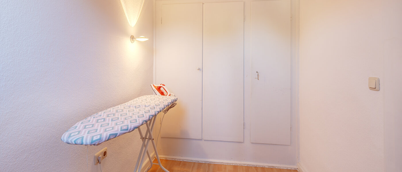 アティック・フラット（屋根裏） München Nymphenburg 03 家事室 13654