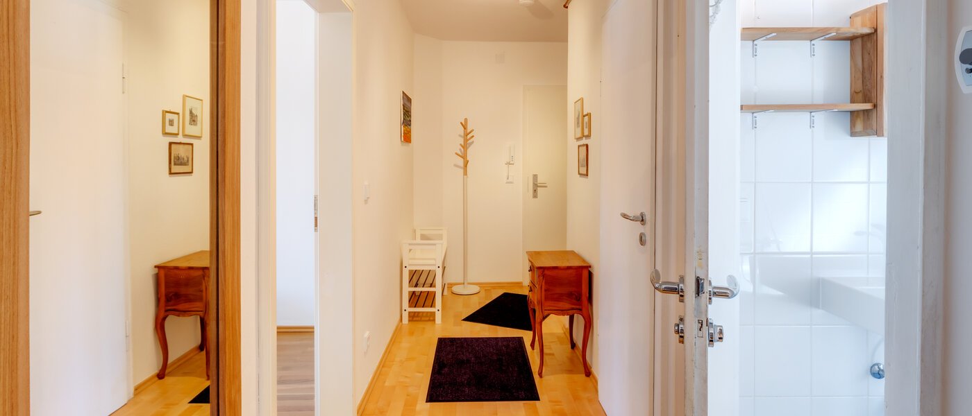 マンション München Glockenbachviertel 01 玄関入り口 13655