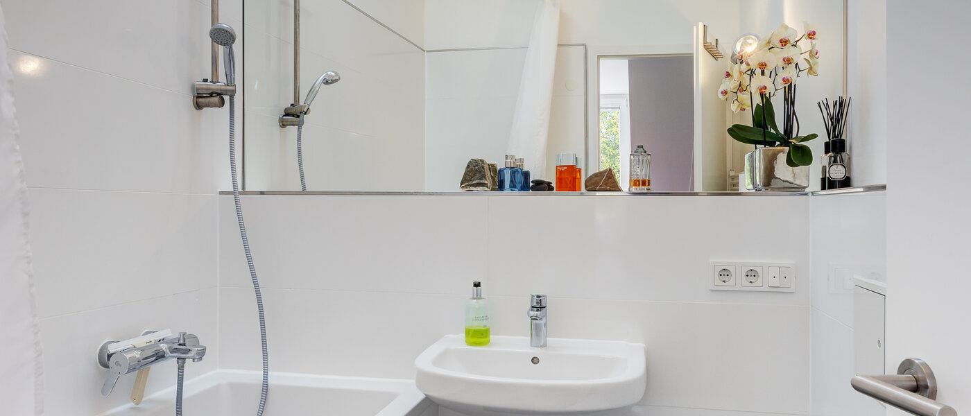 ペントハウス München Ramersdorf 02 1つめの浴室 13657