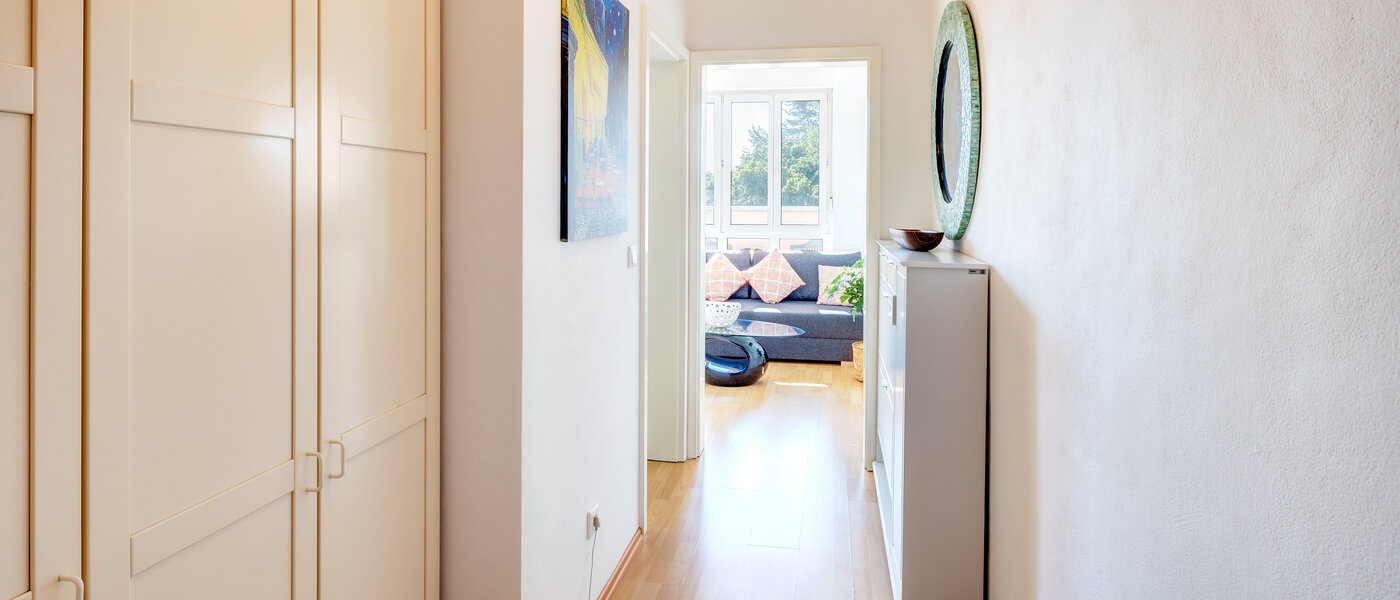 ペントハウス München Neuperlach 01 玄関入り口 13658