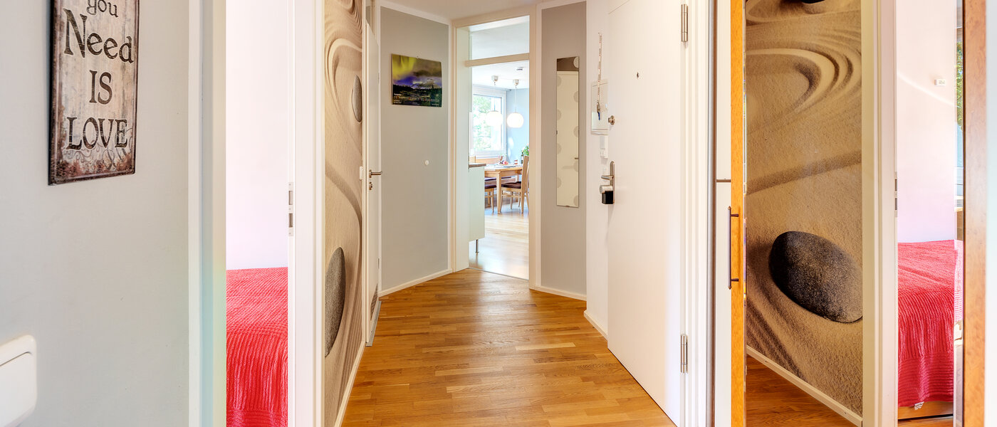 マンション Unterschleißheim 01 玄関入り口 13659