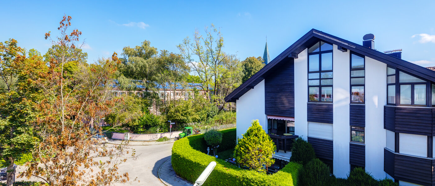 アティック・フラット（屋根裏） München Solln 01 物件からの眺め 13669