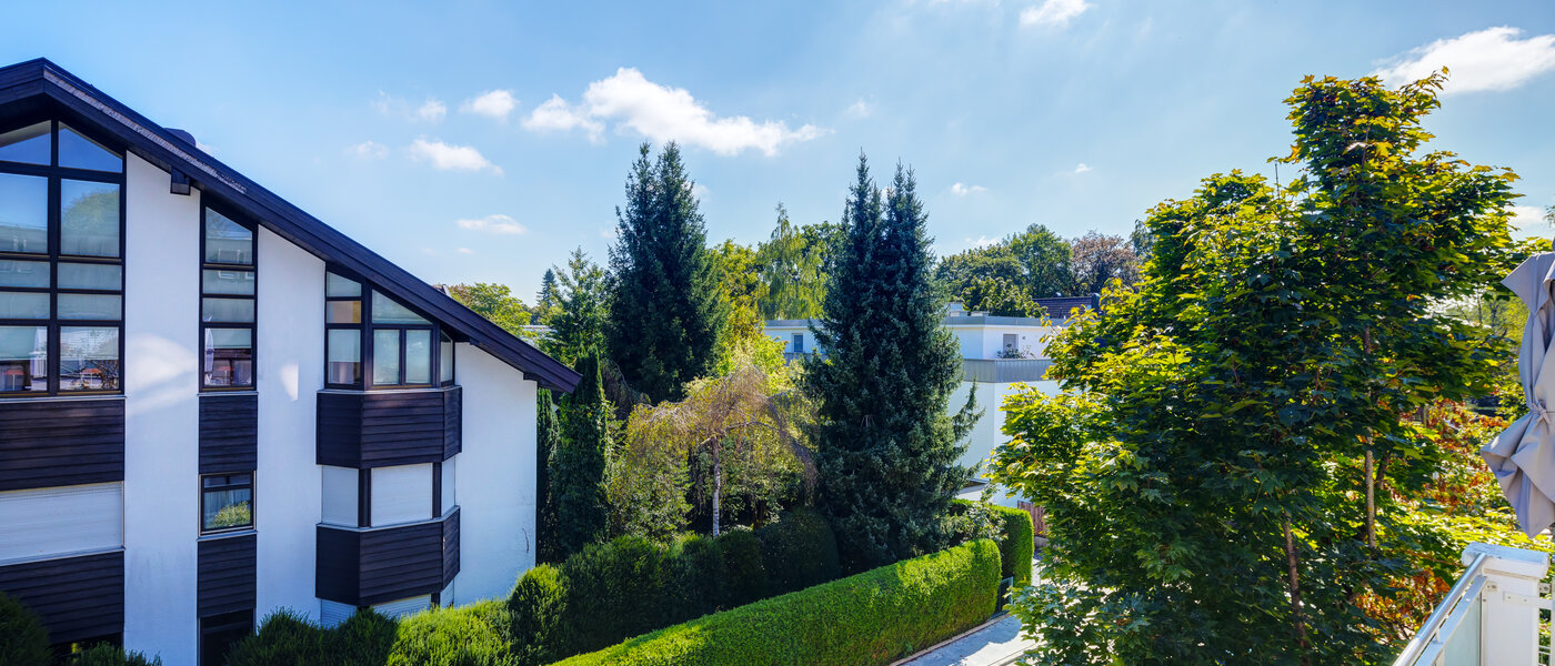 アティック・フラット（屋根裏） München Solln 02 物件からの眺め 13669