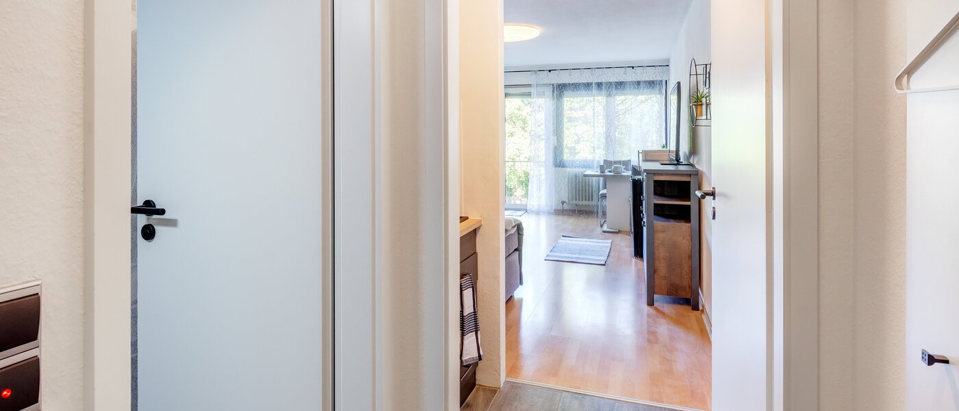 マンション Unterschleißheim 02 玄関入り口 13675