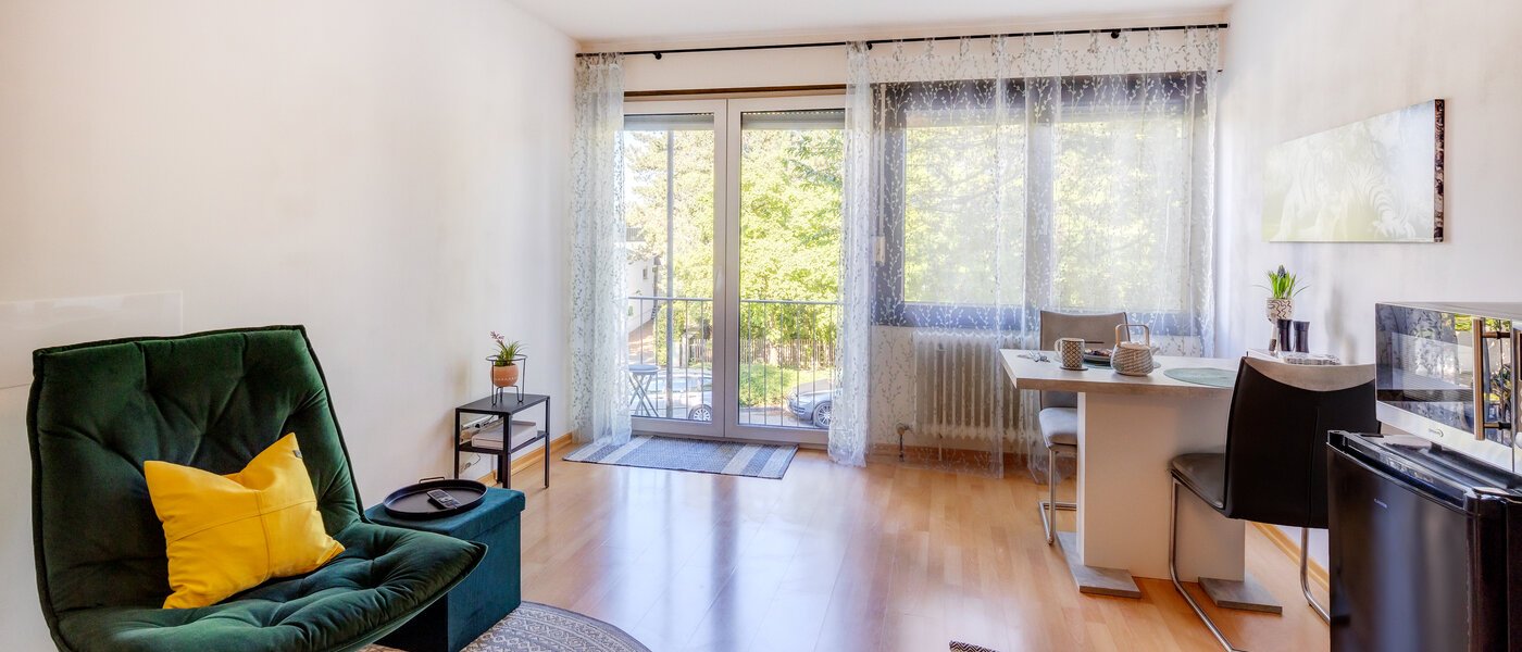 マンション Unterschleißheim 04 リビングエリア 13675