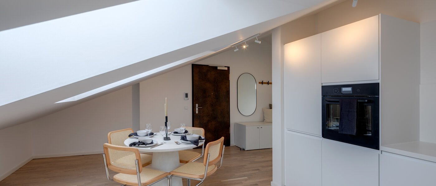 アティック・フラット（屋根裏） Haar 06 キッチン 13695