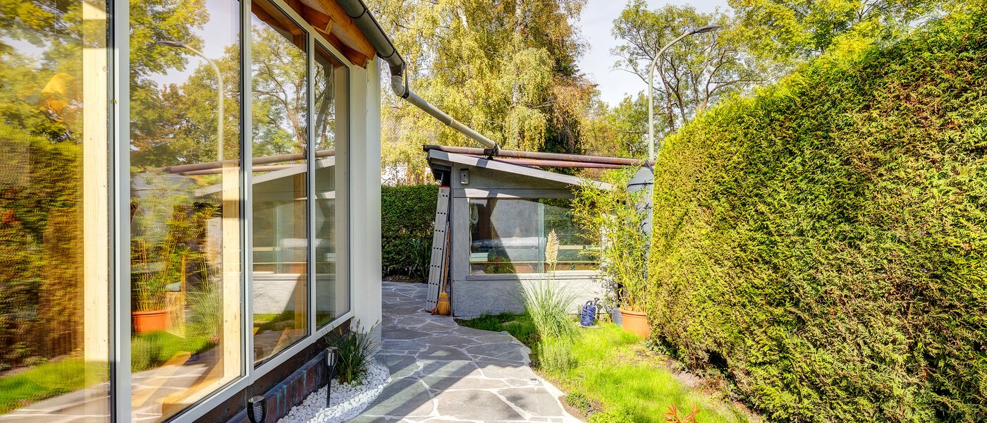 テラスハウス角住宅 Eichenau 06 テラス・ポーチ 13696