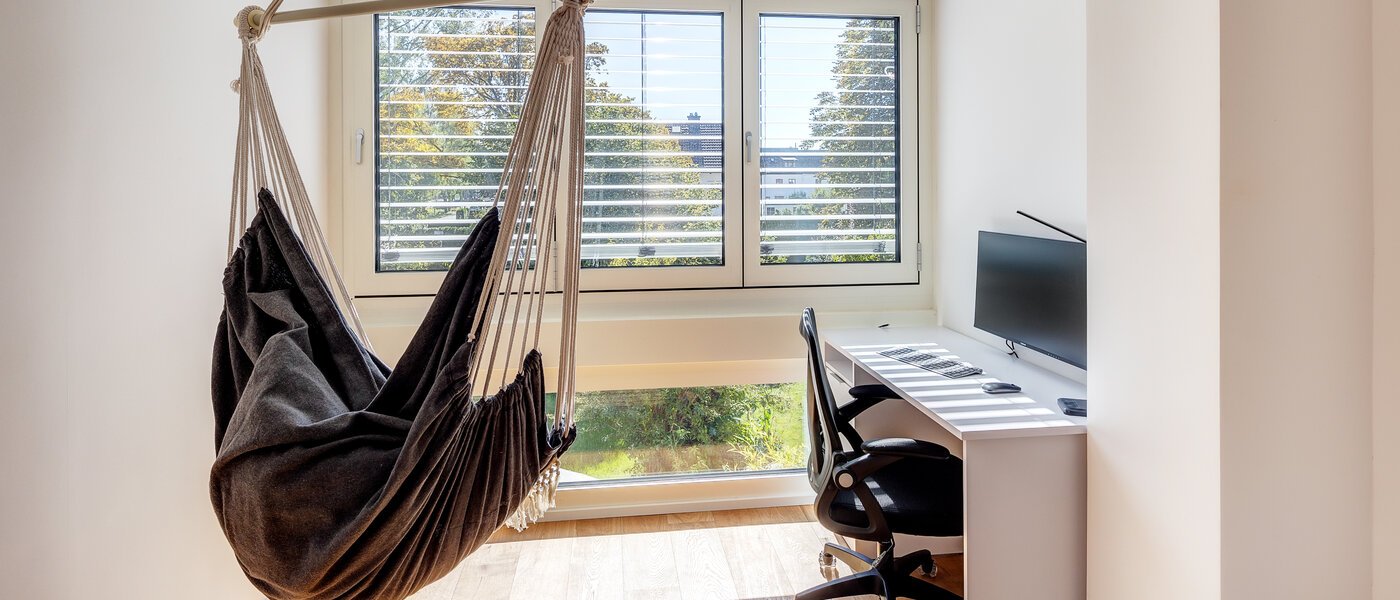 テラスハウス角住宅 Eichenau 02 2.　寝室 13696